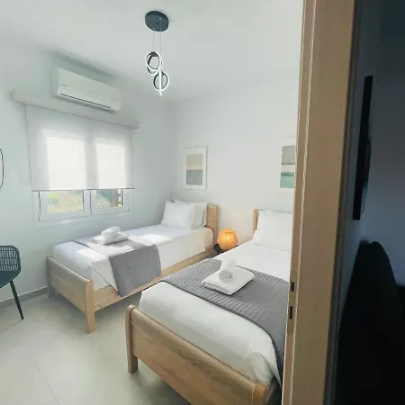 Apartament Rodelia 1 *