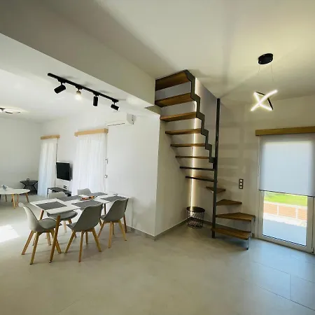 Rodelia 1 Apartment