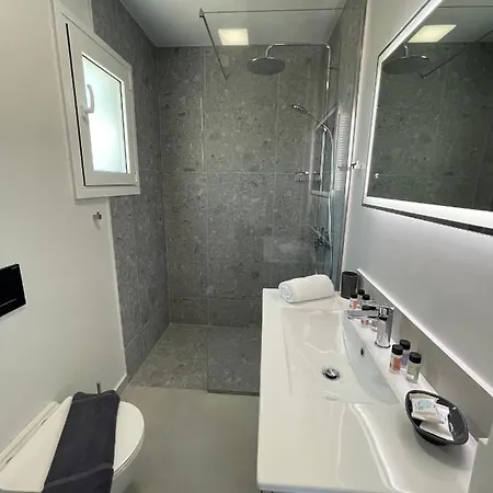 Rodelia 1 Roda (Corfu)