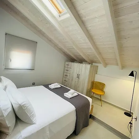 Rodelia 1 Apartment *