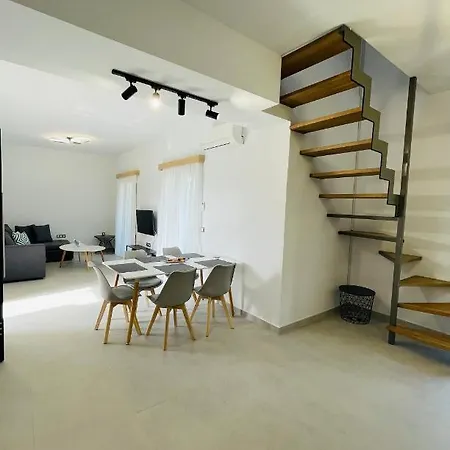 Apartment Rodelia 1 *